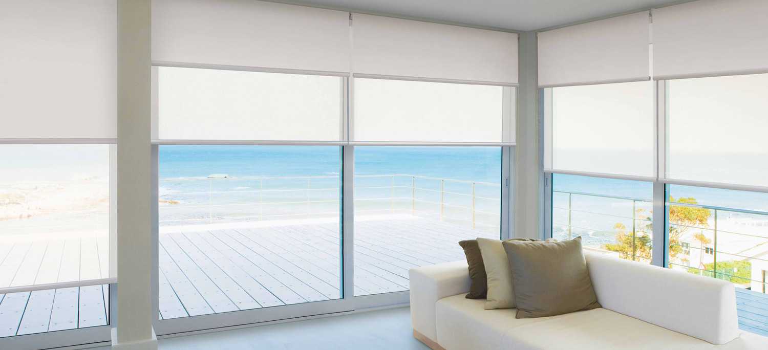 Какая ткань используется для рулонных штор день-ночь?